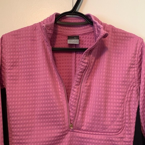 Nike Pink & Black Sphere Thermal Textured 1/2 Zip Sweatshirt Size Medium - Picture 5 of 13